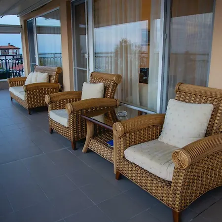 Sunset Vibes In - Breathtaking Views And Pool - By Flаt Manаger