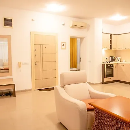 Sunset Vibes In - Breathtaking Views And Pool - By Flаt Manаger 아파트 *