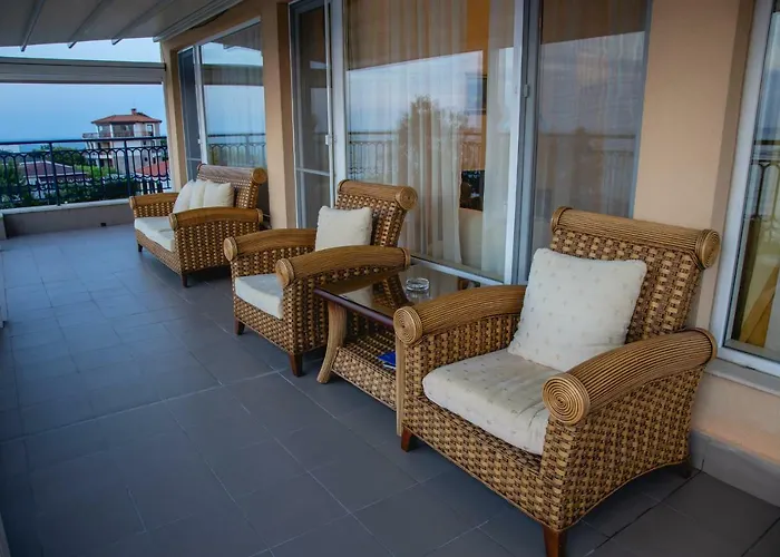 Sunset Vibes In - Breathtaking Views And Pool - By Flаt Manаger