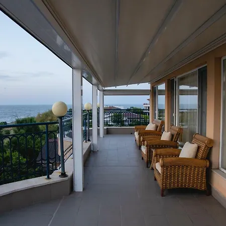 Sunset Vibes In - Breathtaking Views And Pool - By Flаt Manаger Apartament *