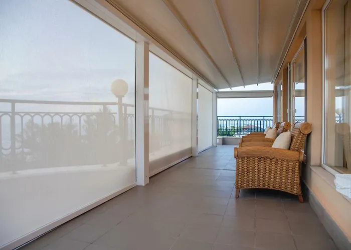 Sunset Vibes In - Breathtaking Views And Pool - By Flаt Manаger